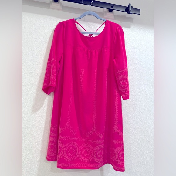 crown & ivy Dresses & Skirts - Crown & Ivy adorable throw on dress is summer ready in the prettiest pink color!